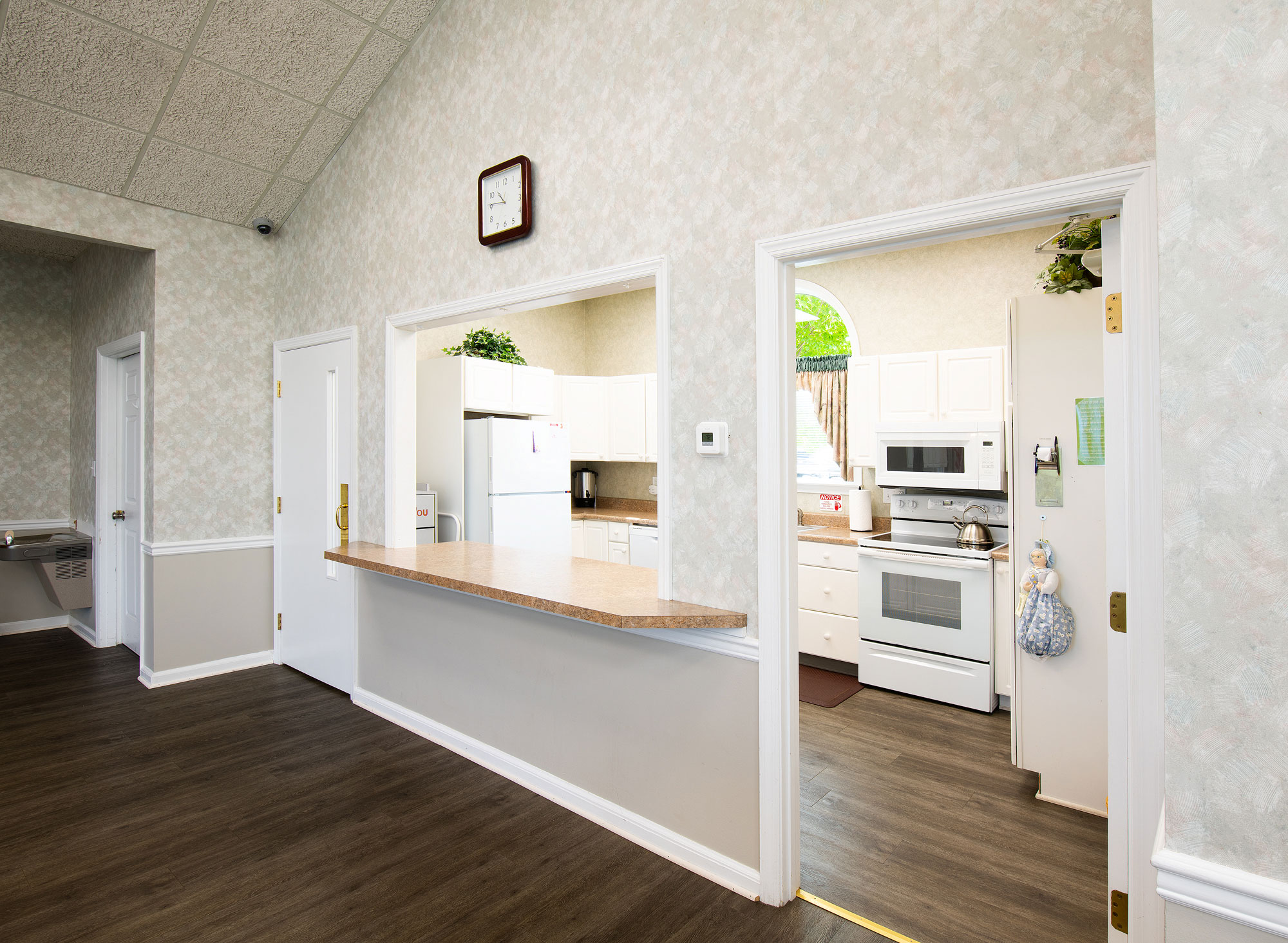 Clover-Commons_Interior-Kitchen_Clubhouse