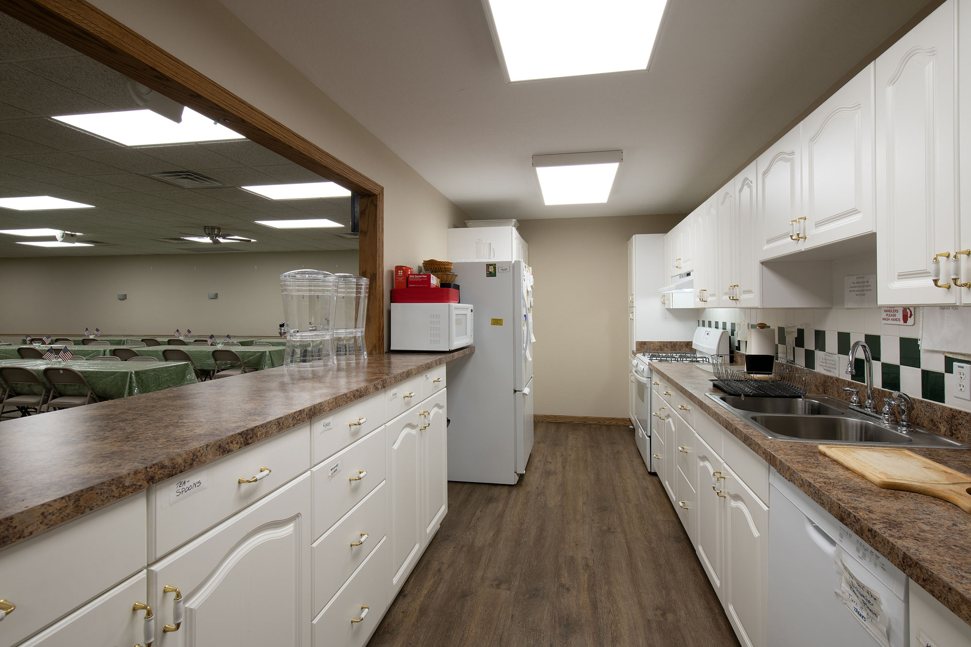 Cloverleaf-Estates-East_Club-House_Kitchen