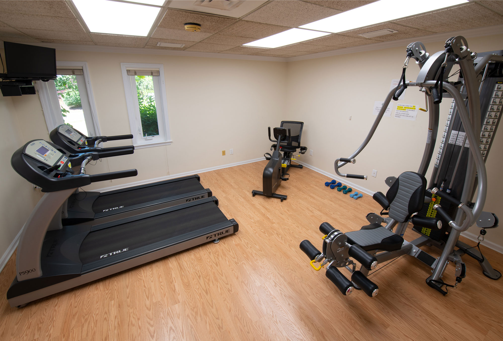 Cloverleaf-Estates-West_Fitness-Room-Clubhouse