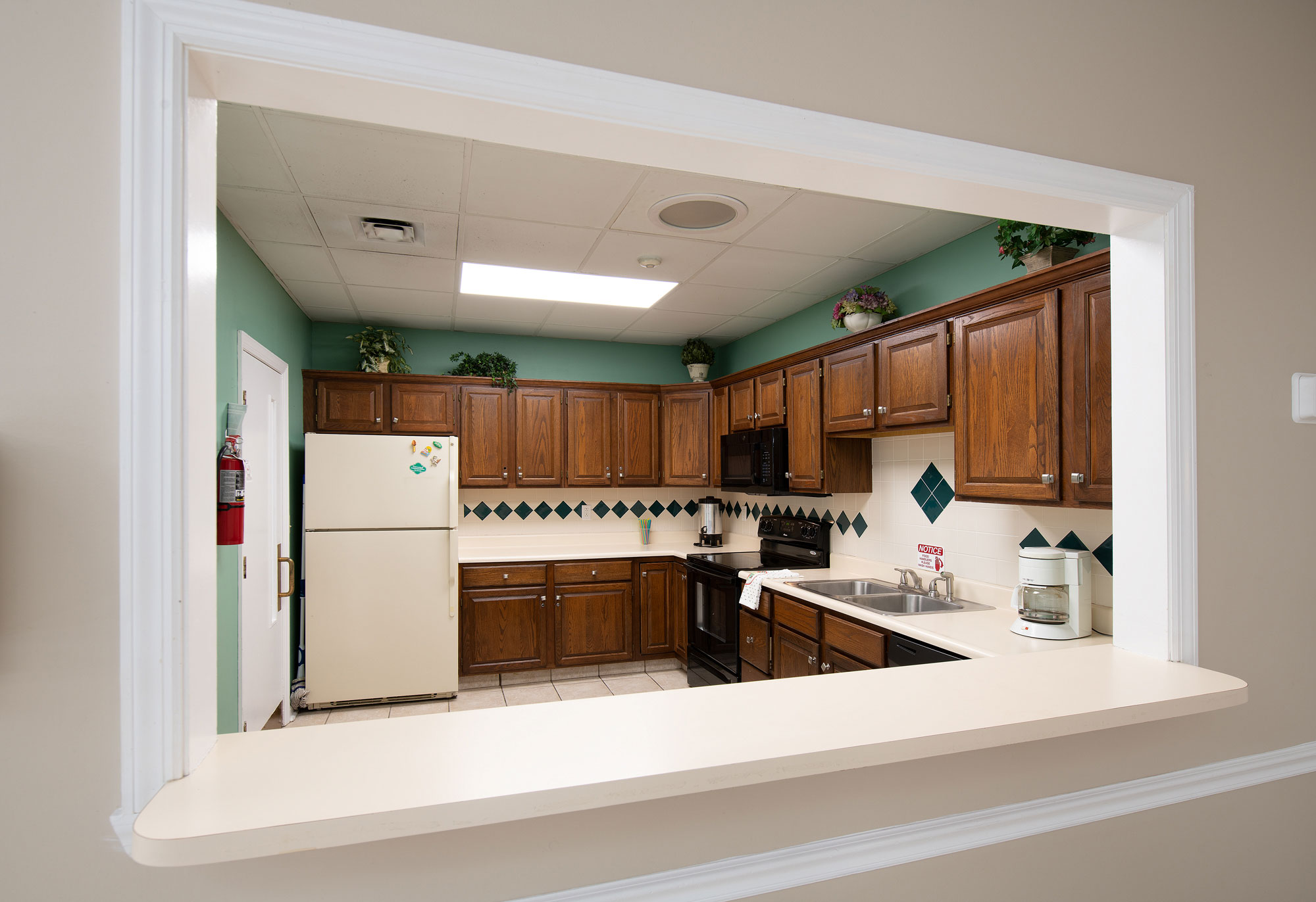 Village-of-Clover-Ridge_Kitchen-Clubhouse