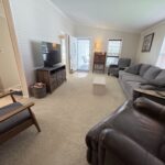 803 Sheffield Ct Carnegie PA 15106