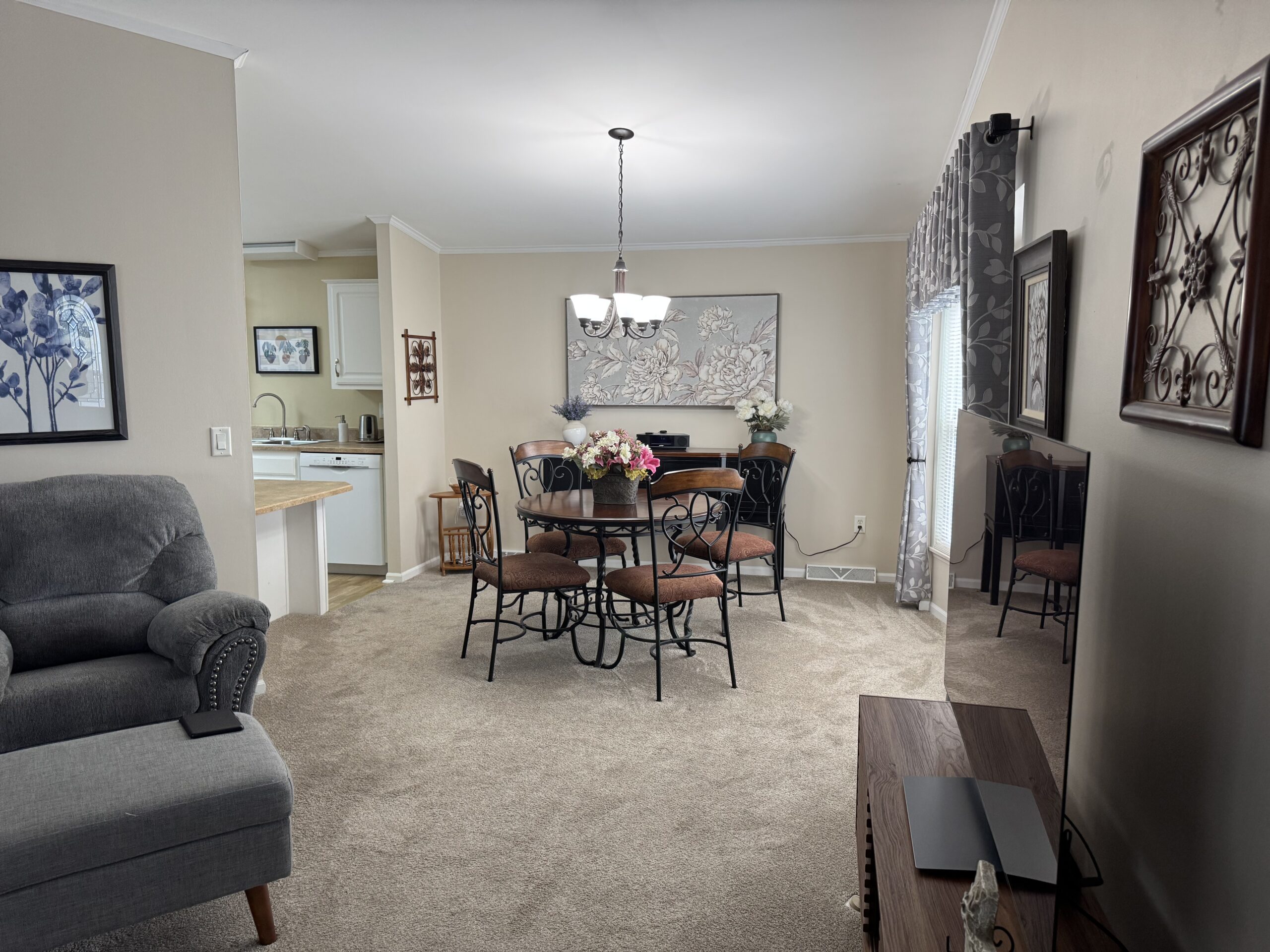 Cloverleaf 820 Wild Violet Drive Pittsburgh, PA 15239 | Cloverleaf Communities